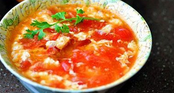 這碗蕃茄蛋花湯，已救了無數人的肝！煮湯前多這個動作防癌才有效！一定要分享出去！