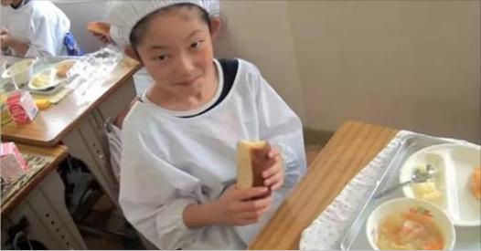日本小學50塊錢的午餐，震驚全世界！